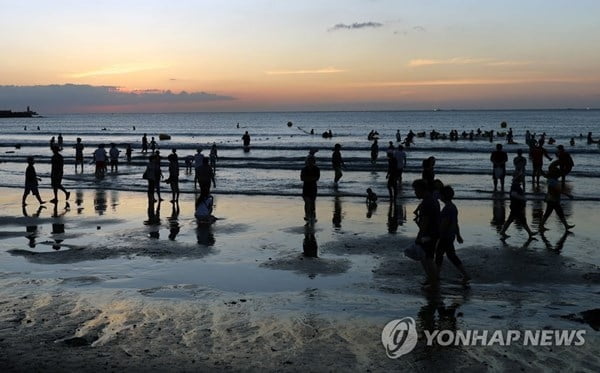 가을 밤에도 푹푹 쪘다…제주도에 무슨 일이